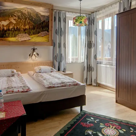 Zamoyskiego - Watra Bed & Breakfast 3*