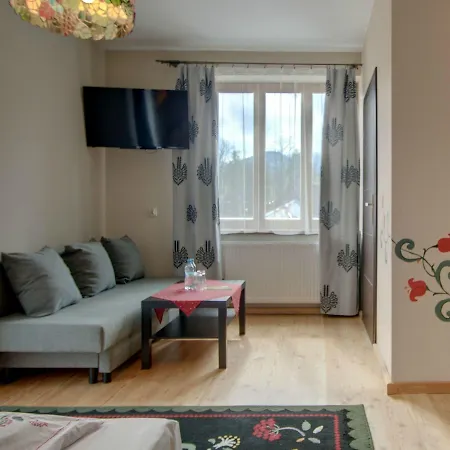 Zamoyskiego - Watra Bed & Breakfast 3*