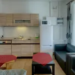 Zamoyskiego 3*
